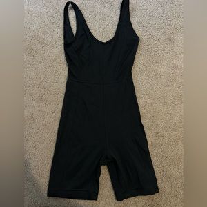 Lululemon onesie size 2